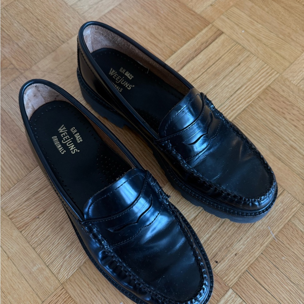 GH Bass G.H. Bass Weejun’s Black Whitney Loafers Women